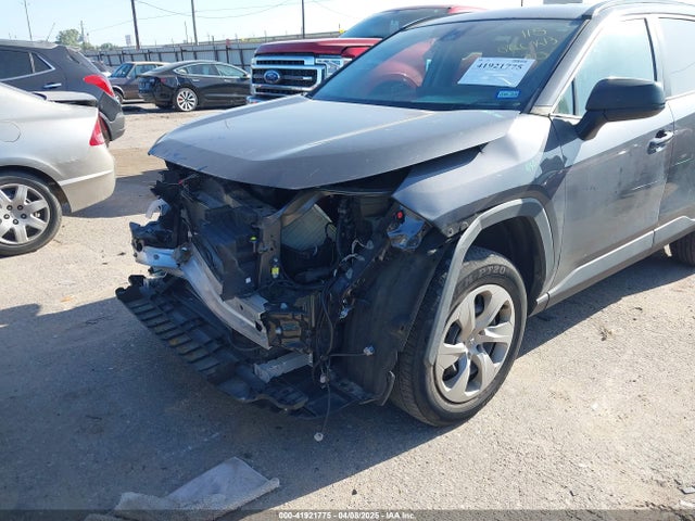2T3H1RFV3LW102352 Toyota RAV4 LE