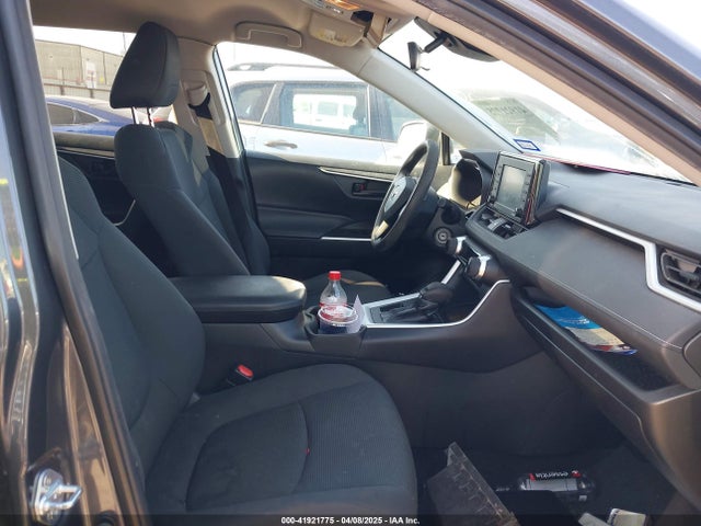 2T3H1RFV3LW102352 Toyota RAV4 LE