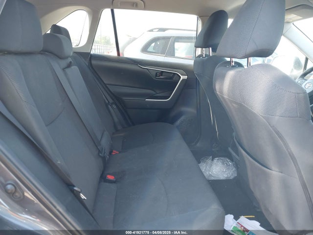 2T3H1RFV3LW102352 Toyota RAV4 LE