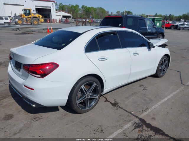 W1K3G4EB6LJ202811 Mercedes-Benz A 220