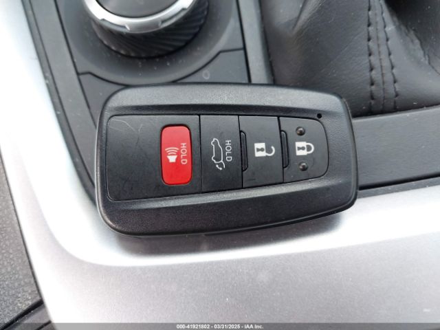 JTMB6RFV0SJ064924 Toyota Rav4 Hybrid Xle Premium