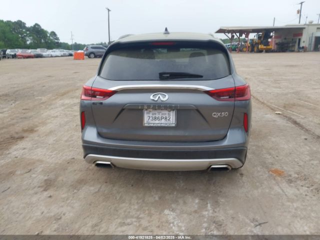 3PCAJ5M16KF112761 Infiniti Qx50 Essential