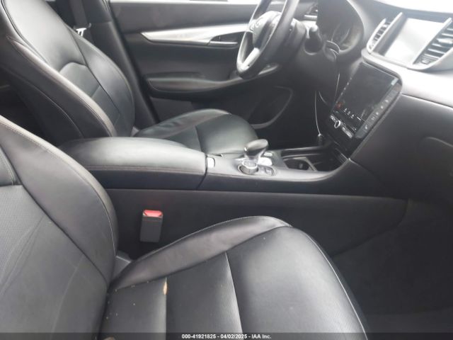 3PCAJ5M16KF112761 Infiniti Qx50 Essential