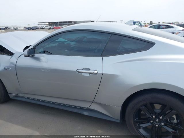 1FA6P8CF0R5404605 Ford Mustang Gt Fastback