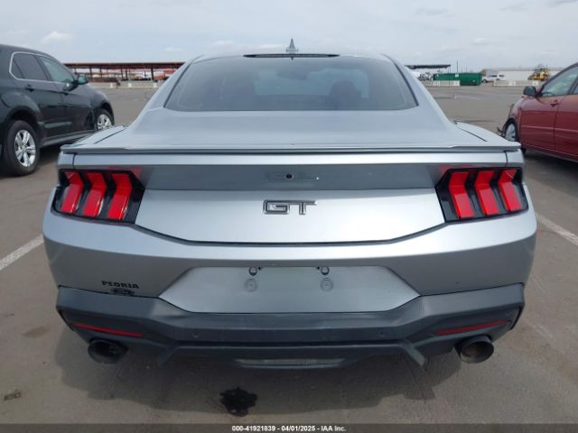 1FA6P8CF0R5404605 Ford Mustang Gt Fastback