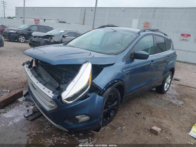 1FMCU9GD4JUC61460 Ford ESCAPE SE