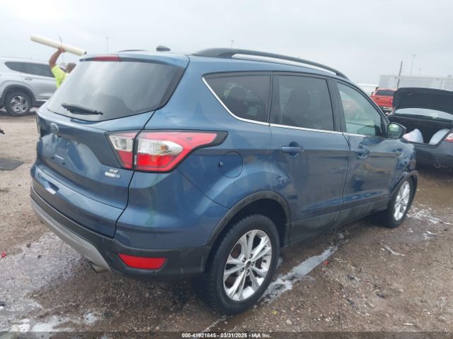 1FMCU9GD4JUC61460 Ford ESCAPE SE