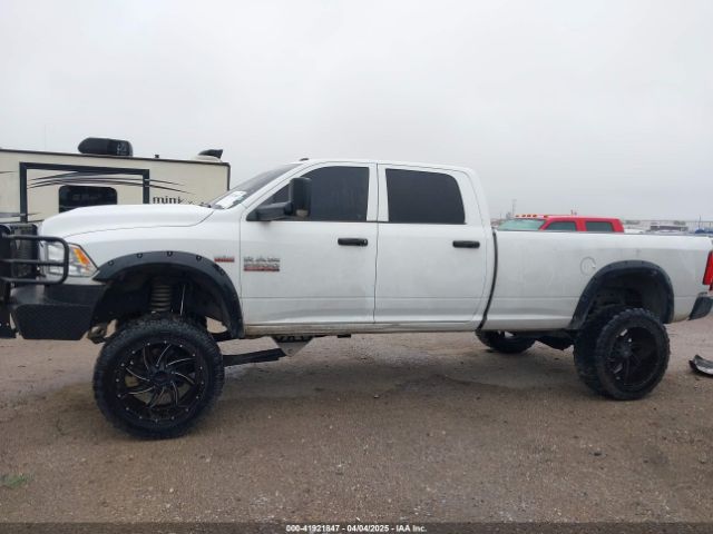 3C6UR5HJ5HG685791 RAM 2500 Tradesman  4x4 8' Box