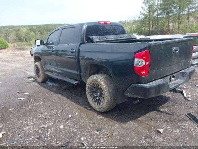 5TFDW5F18JX715775 Toyota Tundra Sr5 5.7l V8