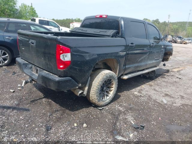 5TFDW5F18JX715775 Toyota Tundra Sr5 5.7l V8