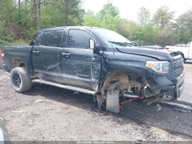 5TFDW5F18JX715775 Toyota Tundra Sr5 5.7l V8
