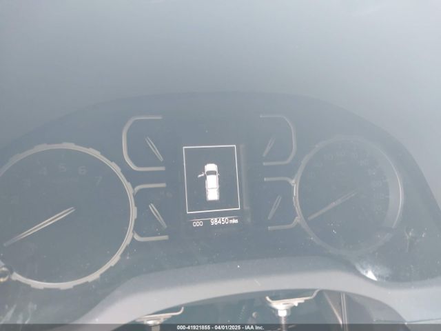 5TFDW5F18JX715775 Toyota Tundra Sr5 5.7l V8