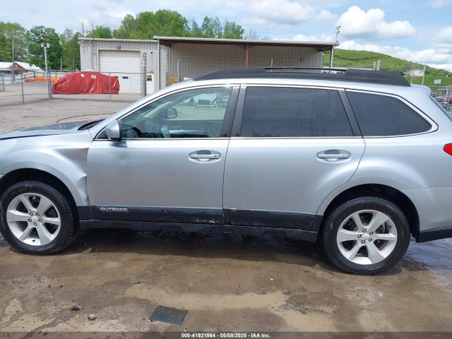 4S4BRBCC3E3288467 Subaru Outback 2.5i Premium