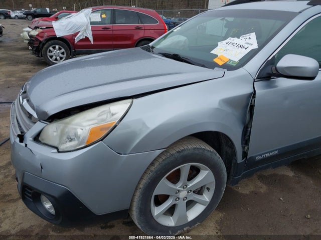 4S4BRBCC3E3288467 Subaru Outback 2.5i Premium