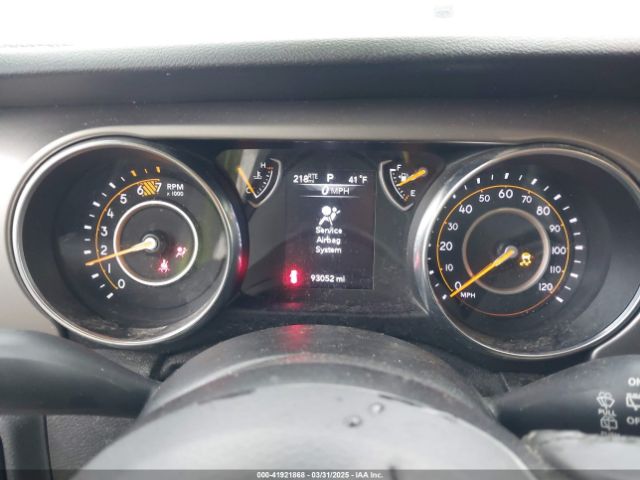 1C4HJXDN3LW115076 Jeep Wrangler Unlimited Sport S 4x4