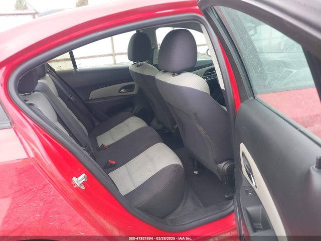 1G1PA5SG7F7116906 Chevrolet Cruze Ls Auto
