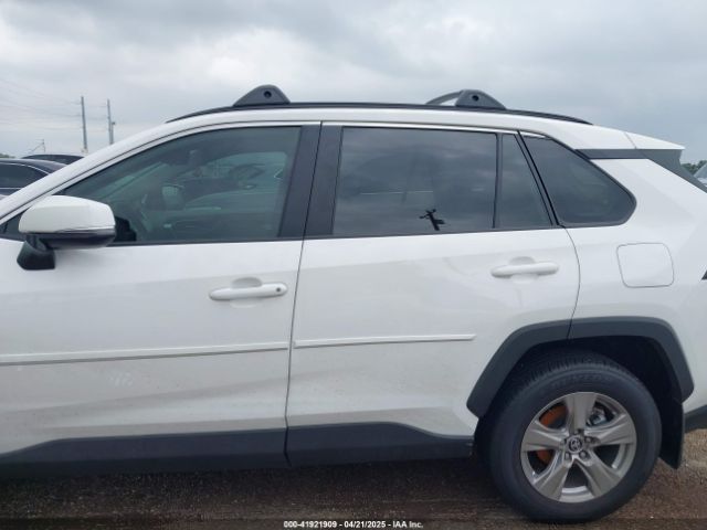 2T3P1RFV9SC503951 Toyota Rav4 Xle