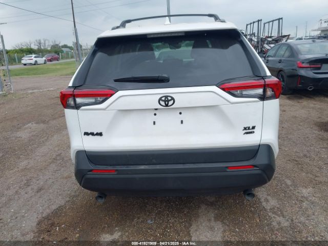 2T3P1RFV9SC503951 Toyota Rav4 Xle