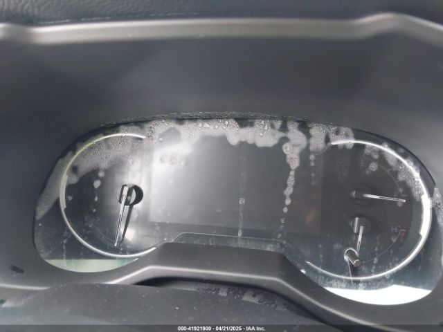2T3P1RFV9SC503951 Toyota Rav4 Xle