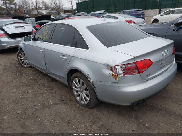 2012 AUDI A4 WAUBFAFL9CA112452 Photo 2