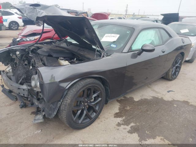 2C3CDZJG7NH137512 Dodge Challenger Gt