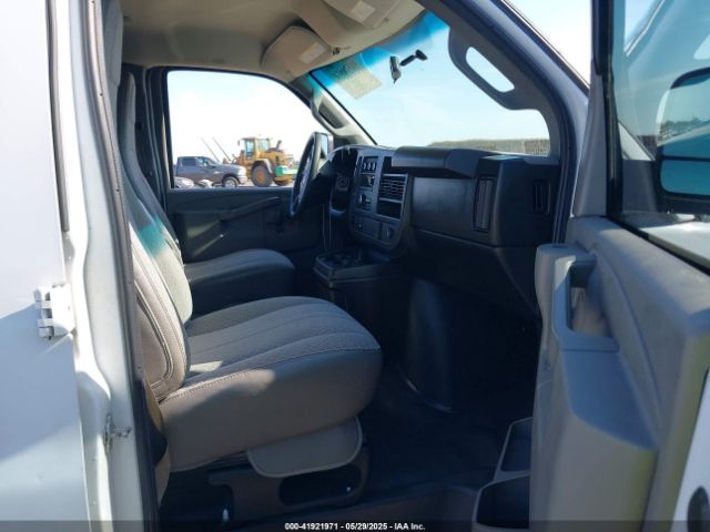 1GTW7AFFXH1911398 GMC Savana 2500 Work Van