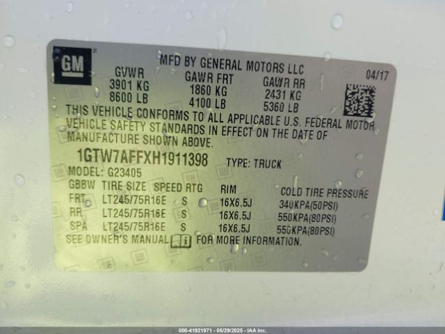 1GTW7AFFXH1911398 GMC Savana 2500 Work Van