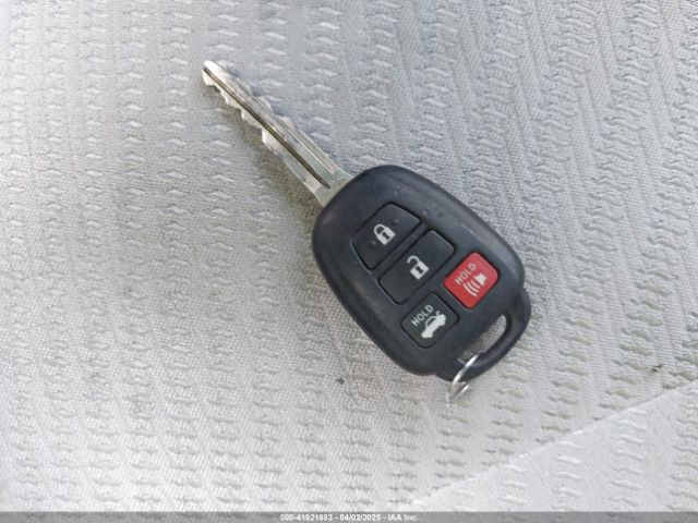 4T1BF1FK6HU404054 Toyota CAMRY LE