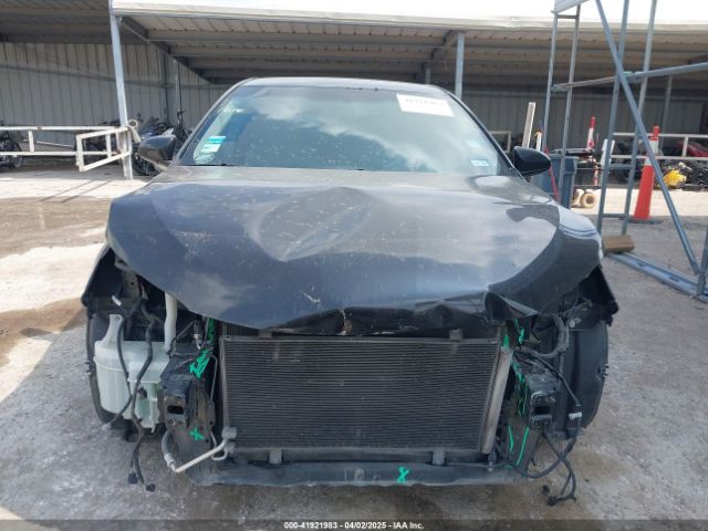 4T1BF1FK6HU404054 Toyota CAMRY LE
