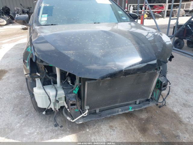 4T1BF1FK6HU404054 Toyota CAMRY LE