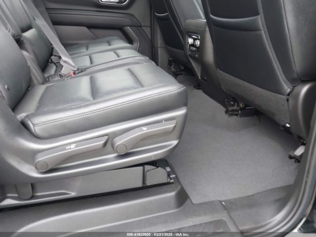 1GKS1FKD1NR320654 GMC Yukon Xl 2wd Sle