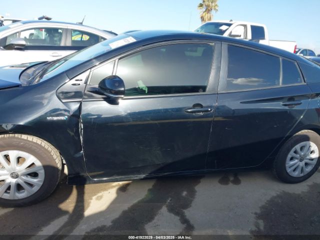 JTDKARFU6L3104385 Toyota Prius Le