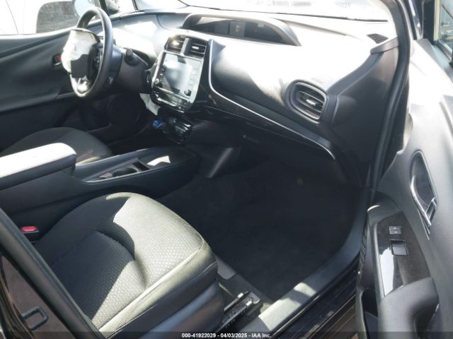 JTDKARFU6L3104385 Toyota Prius Le