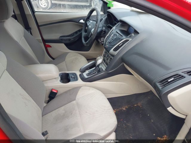 1FADP3K28EL126051 Ford FOCUS SE