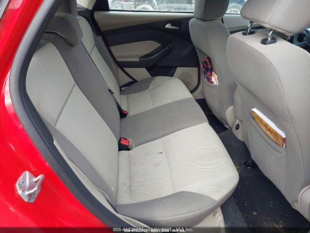 1FADP3K28EL126051 Ford FOCUS SE