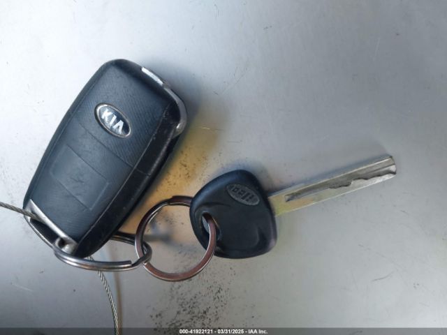 5XYPG4A36GG045104 KIA Sorento 2.4l Lx
