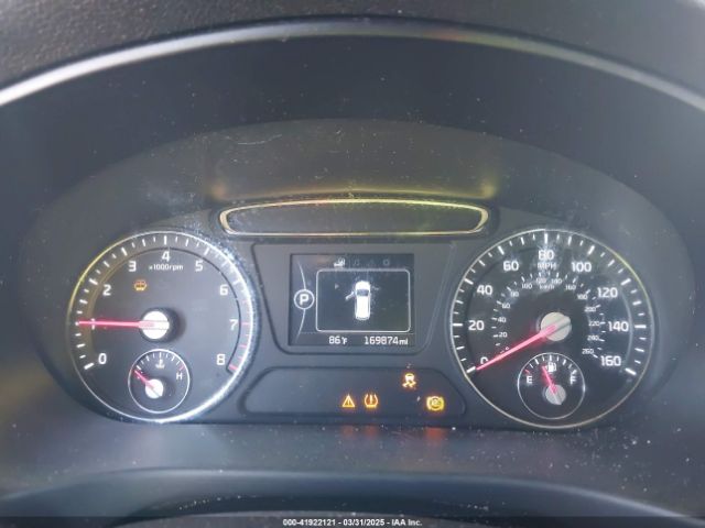 5XYPG4A36GG045104 KIA Sorento 2.4l Lx