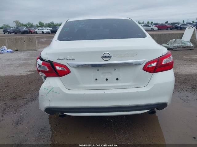 1N4AL3AP1HN360388 Nissan Altima 2.5 S