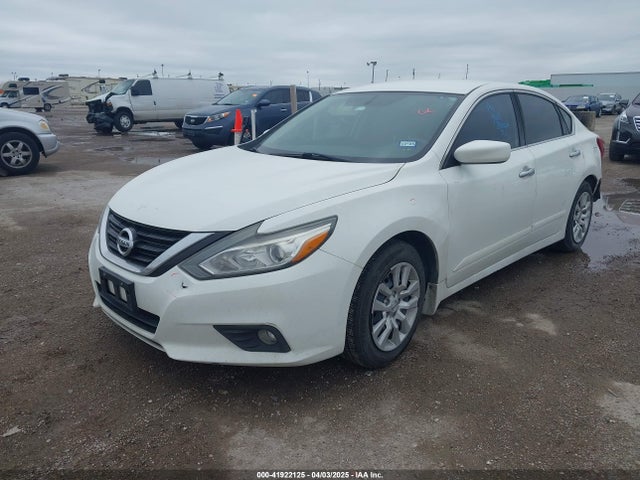 1N4AL3AP1HN360388 Nissan Altima 2.5 S