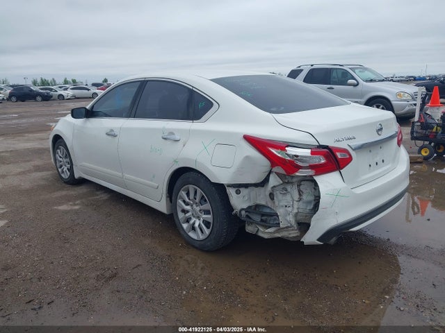 1N4AL3AP1HN360388 Nissan Altima 2.5 S