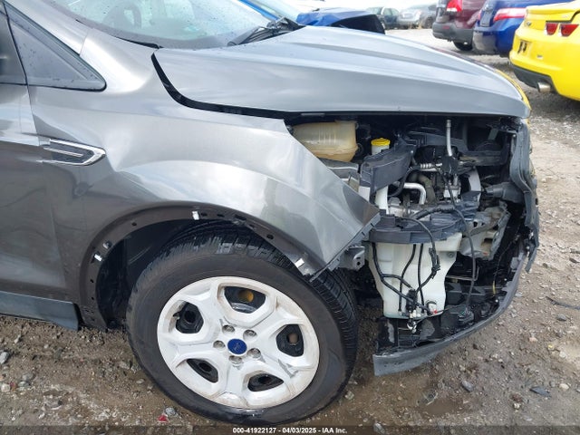 1FMCU0F77HUA45457 Ford ESCAPE S