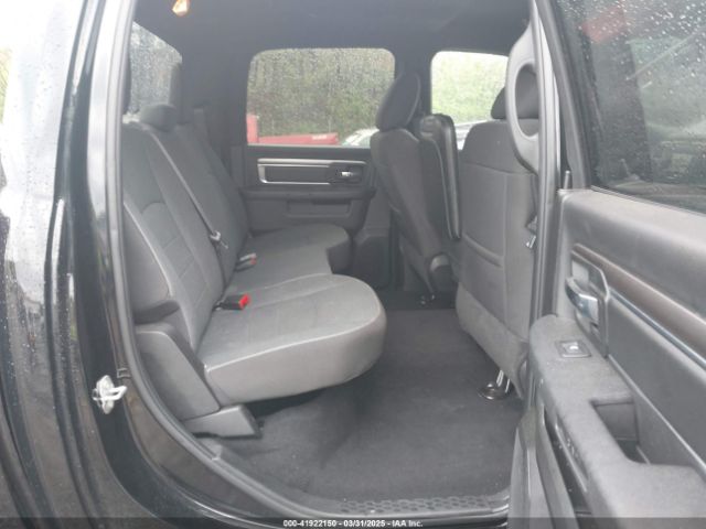 1C6RR7LG0RS129797 RAM 1500 Classic Warlock  4x4 5'7 Box