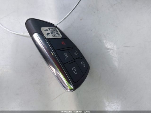 LRBFZME40SD024487 Buick Envision Avenir Awd