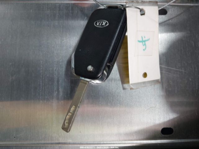 KNDJ23AU4L7010690 KIA SOUL LX