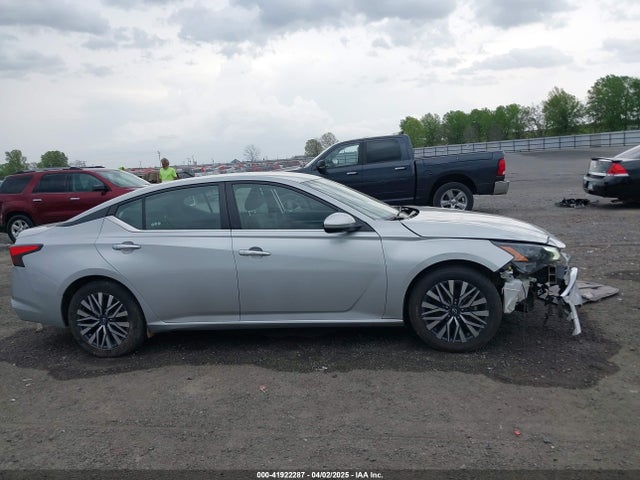1N4BL4DV7PN338771 Nissan Altima Sv Fwd