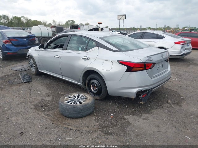 1N4BL4DV7PN338771 Nissan Altima Sv Fwd