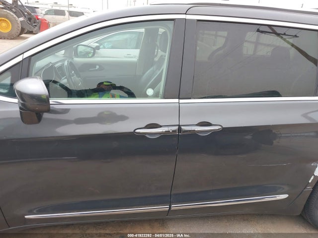2C4RC1BG2JR116273 Chrysler Pacifica Touring L
