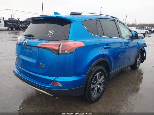 2T3RFREV5GW443670 Toyota Rav4 Xle