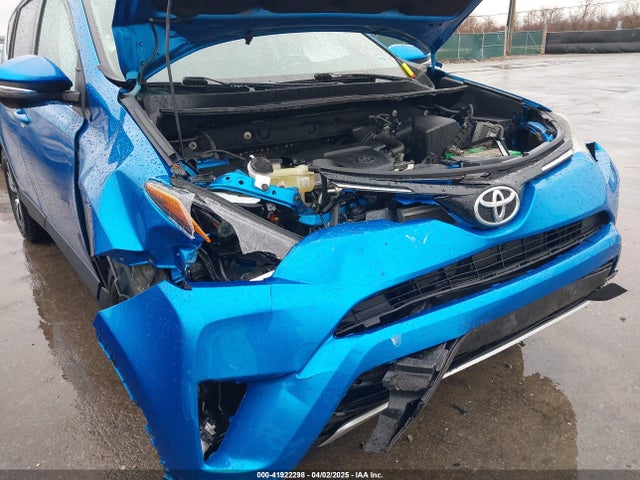 2T3RFREV5GW443670 Toyota Rav4 Xle