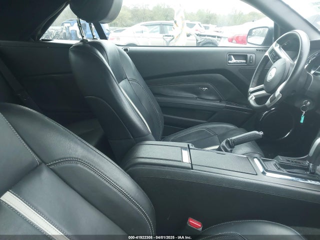 1ZVBP8FF1E5330493 Ford Mustang Gt Premium